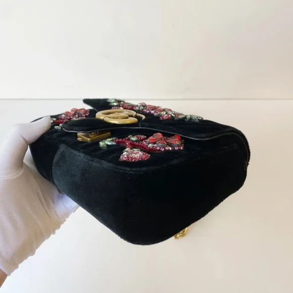 Gucci Marmont Velvet Shoulder Bag - Picture 10 of 16